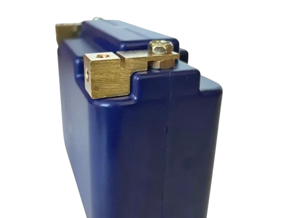 ADAPTER-ABF_ANGLE_EARTH_X_BATTERIES