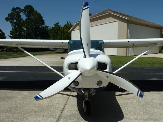 MT Propeller (c210klien4.jpg)